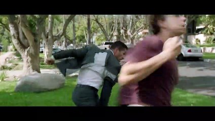 The Debt Collector Bande-annonce (EN)