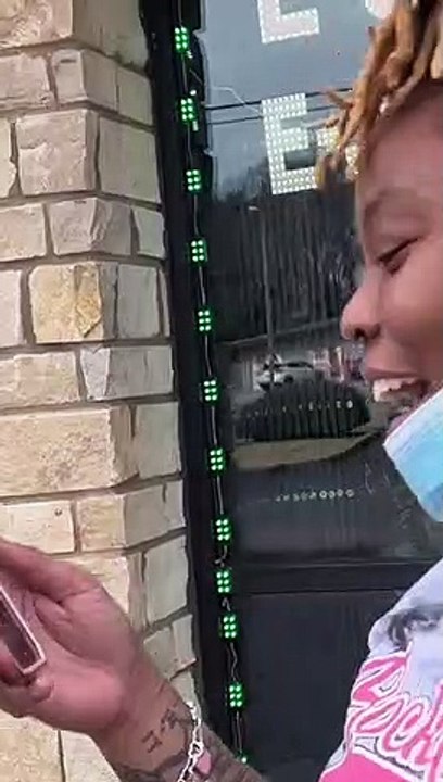 Texas : Un prisonnier s'échappe d'un fourgon et s'évade en plein centre-ville