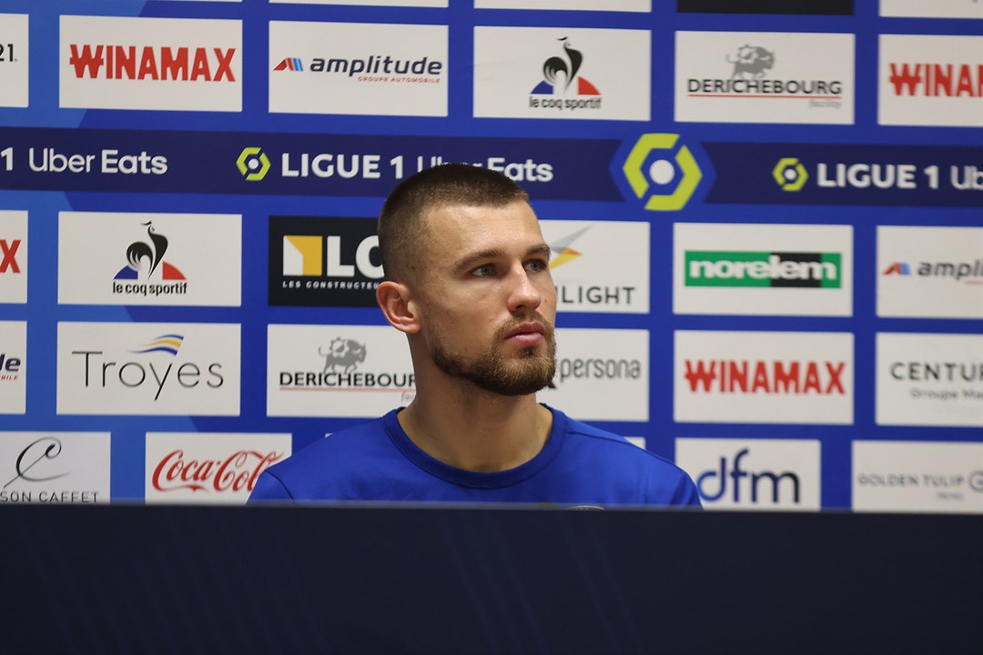 Lille-ESTAC (Coupe) | Point presse d'avant-match avec M.Lis et P.Kisnorbo