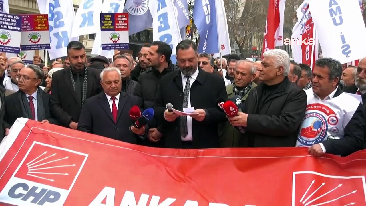 CHP'den maaş zammı protestosu: Kepçeyle alan iktidar kaşıkla veriyor