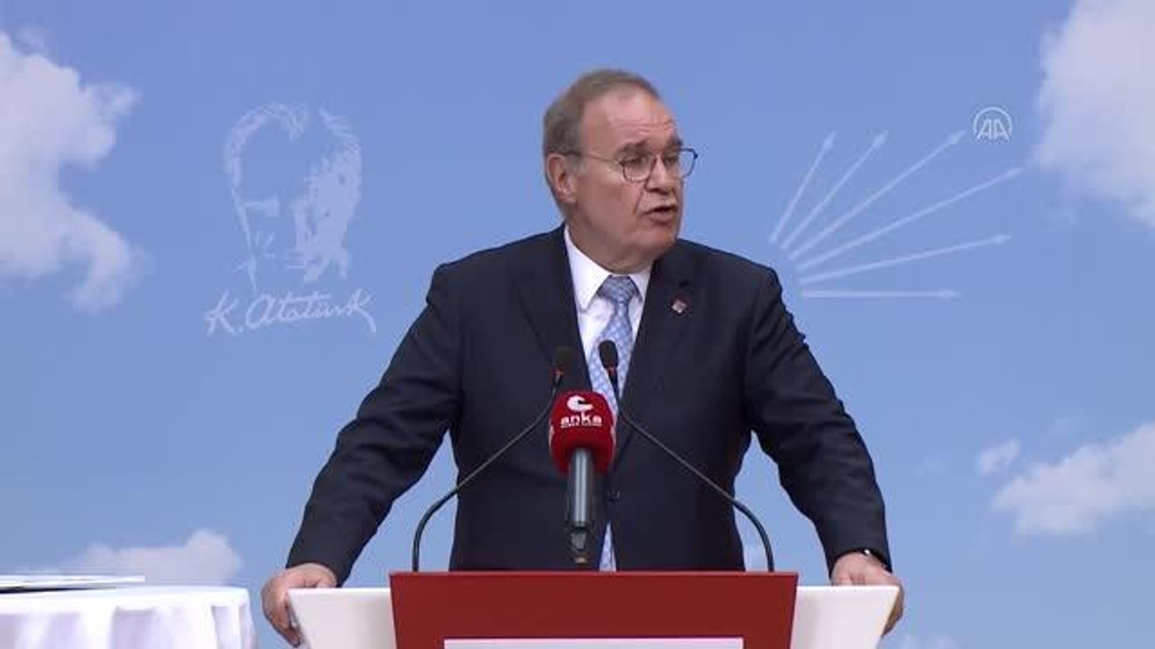 CHP Sözcüsü Faik Öztrak, basın toplantısı düzenledi (1)