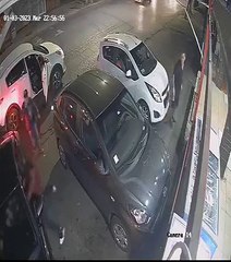 Vídeo: delincuentes intentaron asaltar a policía que se encontraba en descanso