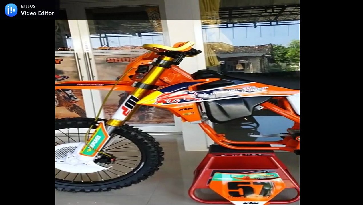 REVIEW KTM