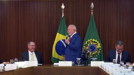 En primera reunión de gabinete, Lula promete trabajar con el Congreso en Brasil
