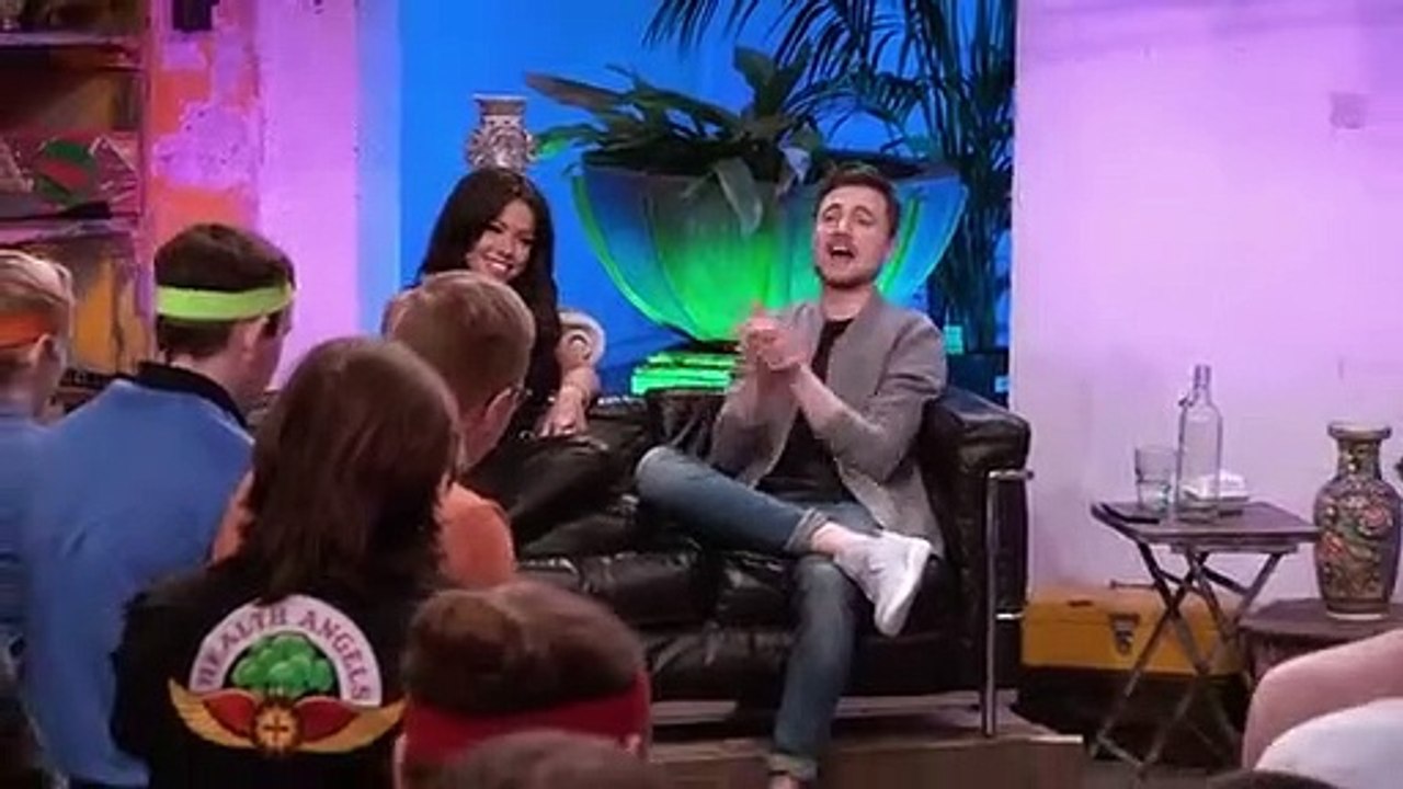 Neuland with Phil Laude - Se1 - Ep09 - 100% Healthy feat. Fernanda Brandao HD Watch