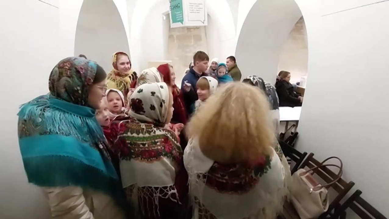 Ukrainian children celebrate Orthodox Christmas in air-raid shelter after Putin orders Russian ceasefire