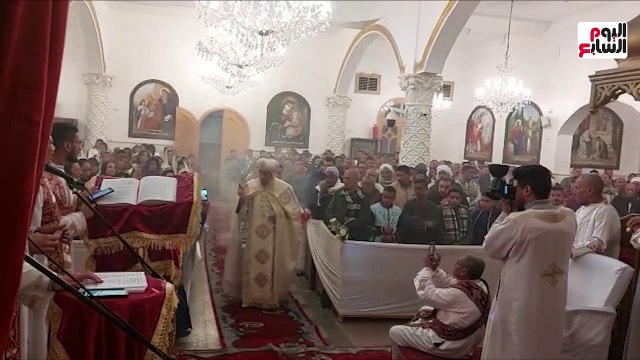 قداس عيد الميلاد بكنيسة العذراء مريم جنوب الأقصر وسط أجواء احتفالية