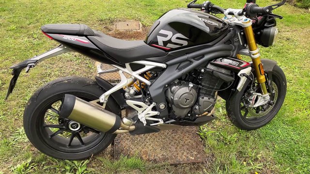Essai Speed Triple 1200 RS: LE RETOUR DU HOOLIGAN!
