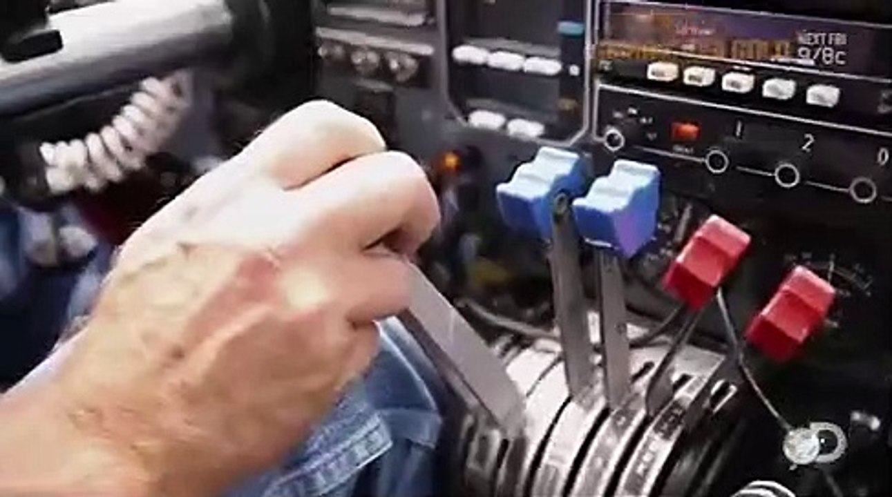 Airplane repo - se2 - ep05 - blood $$ mud hd watch