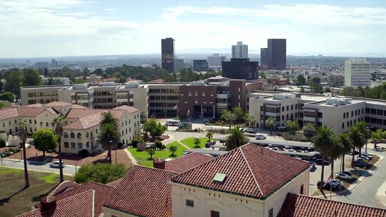 Bosch - Se5 - Ep04 - Raise the Dead HD Watch