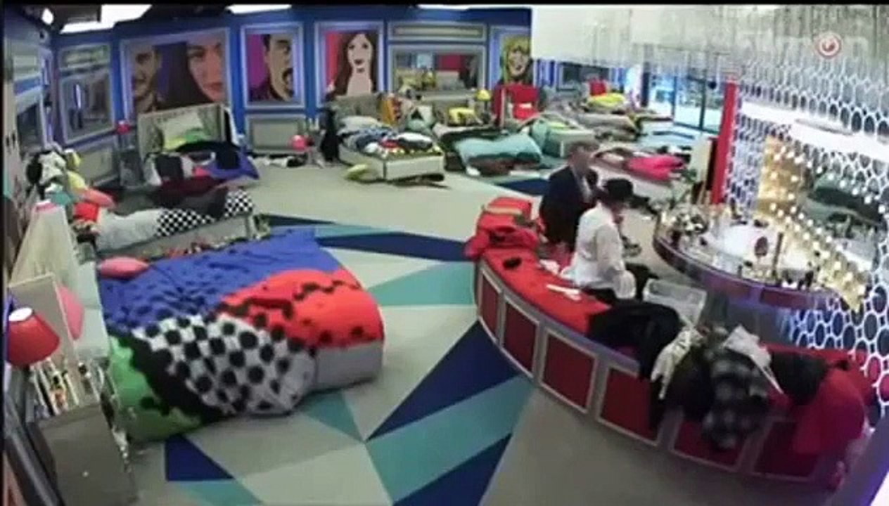 Celebrity Big Brother - Se16 - Ep08 HD Watch