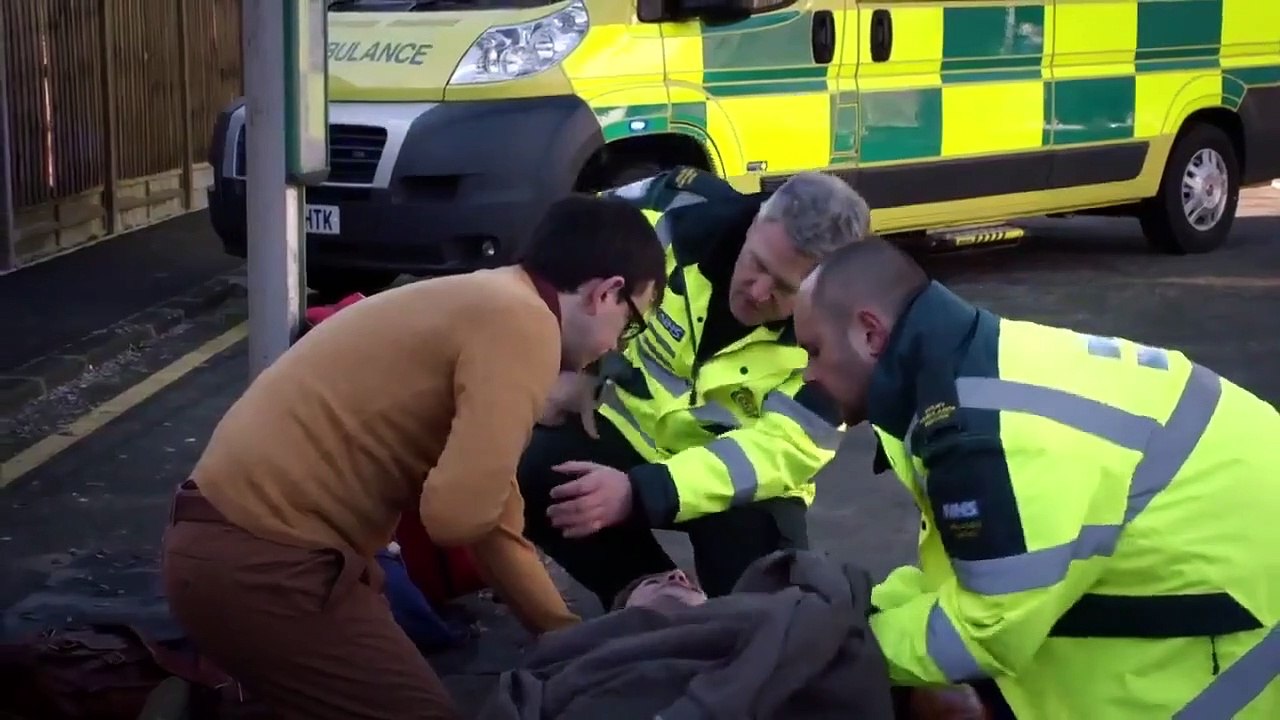 Holby City - Se18 - Ep34 - The Sky is Falling HD Watch