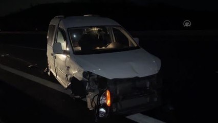 Otomobil ve hafif ticari aracın çarpışması sonucu 6 kişi yaralandı