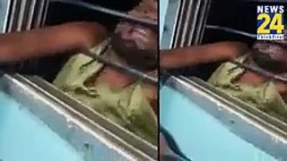 Aaj ki taaja khabar ek yuvak train mein Chori Karta Hua Pakda Gaya Use train se bahar Pakda