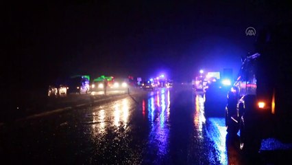 Diyarbakır'da yolcu otobüsü devrildi: 5 can kaybı, 22 yaralı