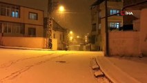 Erzincan ve Bayburt’un yüksek kesimlerinde kar yağışı etkisi artırdı
