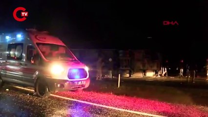 Diyarbakır'daki feci kazada yolcu otobüsü devrildi: 5 ölü, 22 yaralı!