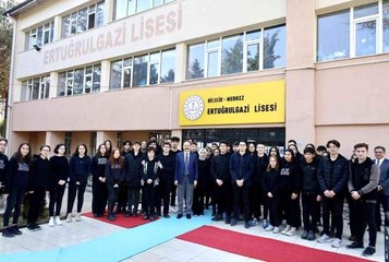 Vali Kızılkaya öğrencilerin davetine kayıtsız kalmadı