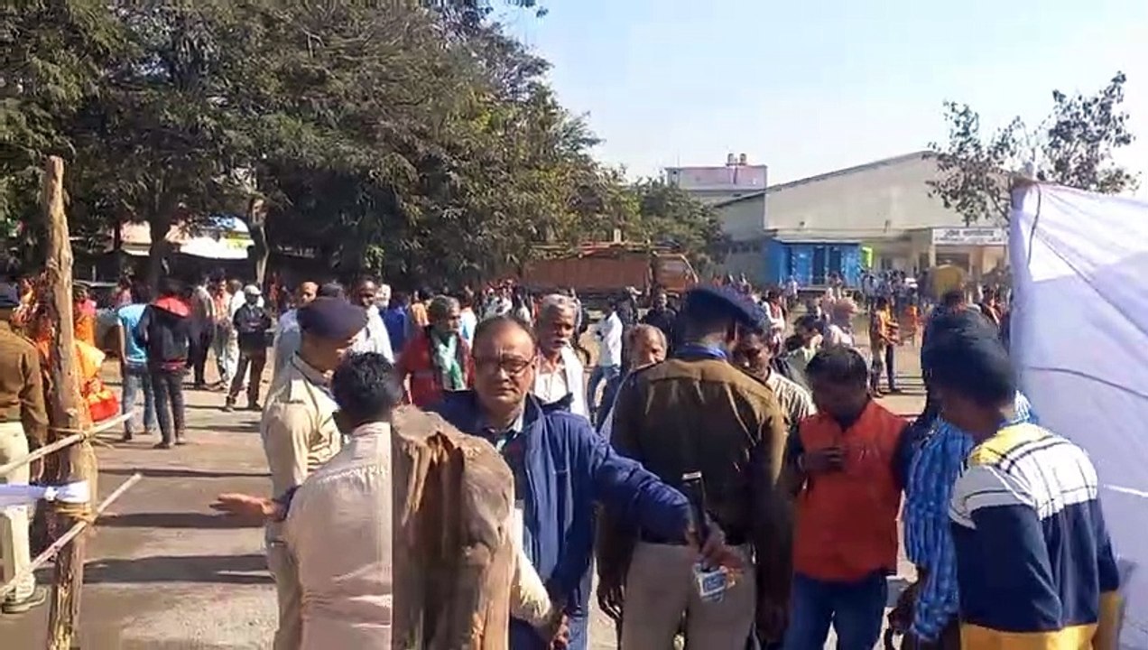 केंद्रीय गृहमंत्री के जनसभा में शामिल होने उमड़...