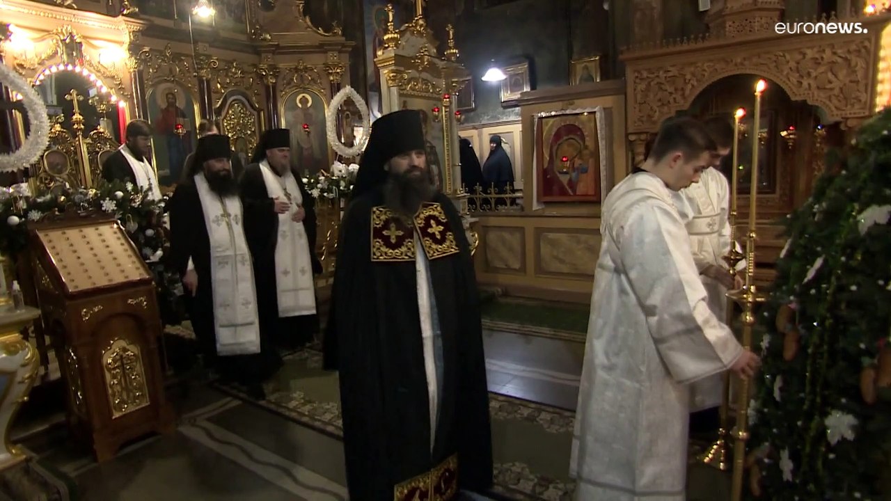 Heilige Messe im Dunkeln: So feiern die Menschen in der Ukraine Weihnachten