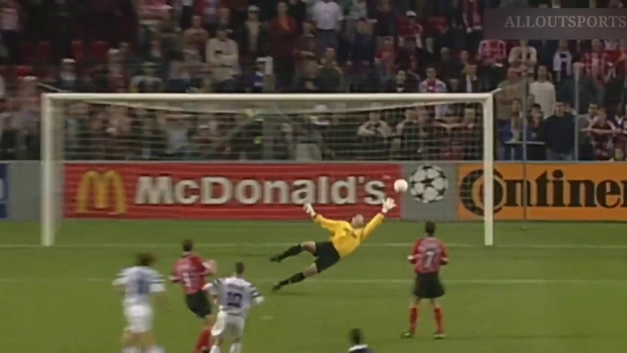 Best ANDRIY SHEVCHENKO goal in UEFA CHAMPIONS LEAGUE | legend player in football