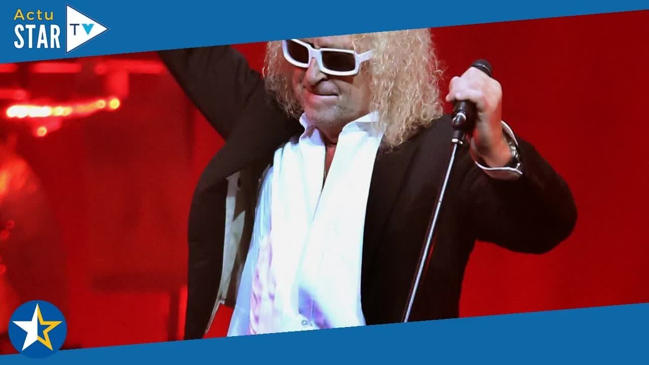 Michel Polnareff, son fils Louka a déjà 12 ans : jambes élancées, style impeccable, un vrai petit ho