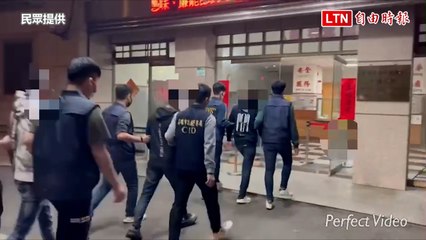 高雄倒車撞鐵門+黑衣男狠砸店 撂7車尋仇被逮還吃27罰單(民眾提供)