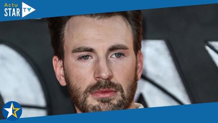 Chris Evans amoureux : l'acteur officialise son histoire d'amour avec Alba Baptista, de 16 ans sa ca