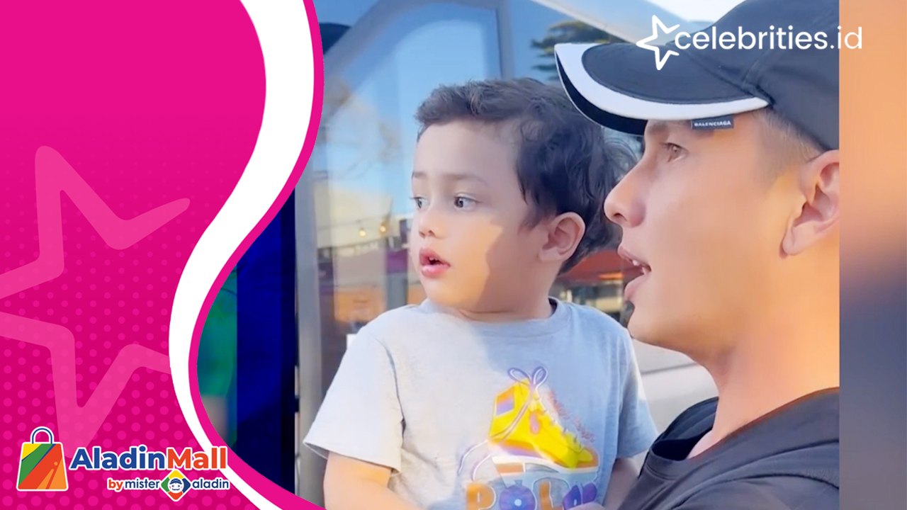 Momen Seru Ussy Sulistiawaty dan Andhika Pratama Liburan dengan Kelima Anaknya di Australia