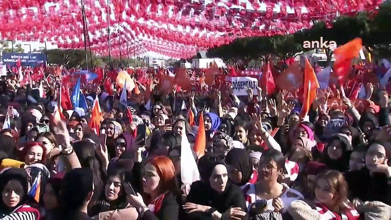 Erdoğan: Bunlar altı başlı bir yürütme peşinde koşuyor, Allah akıl fikir izan versin