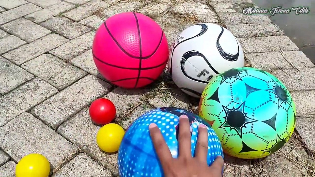 Lempar Bola Air