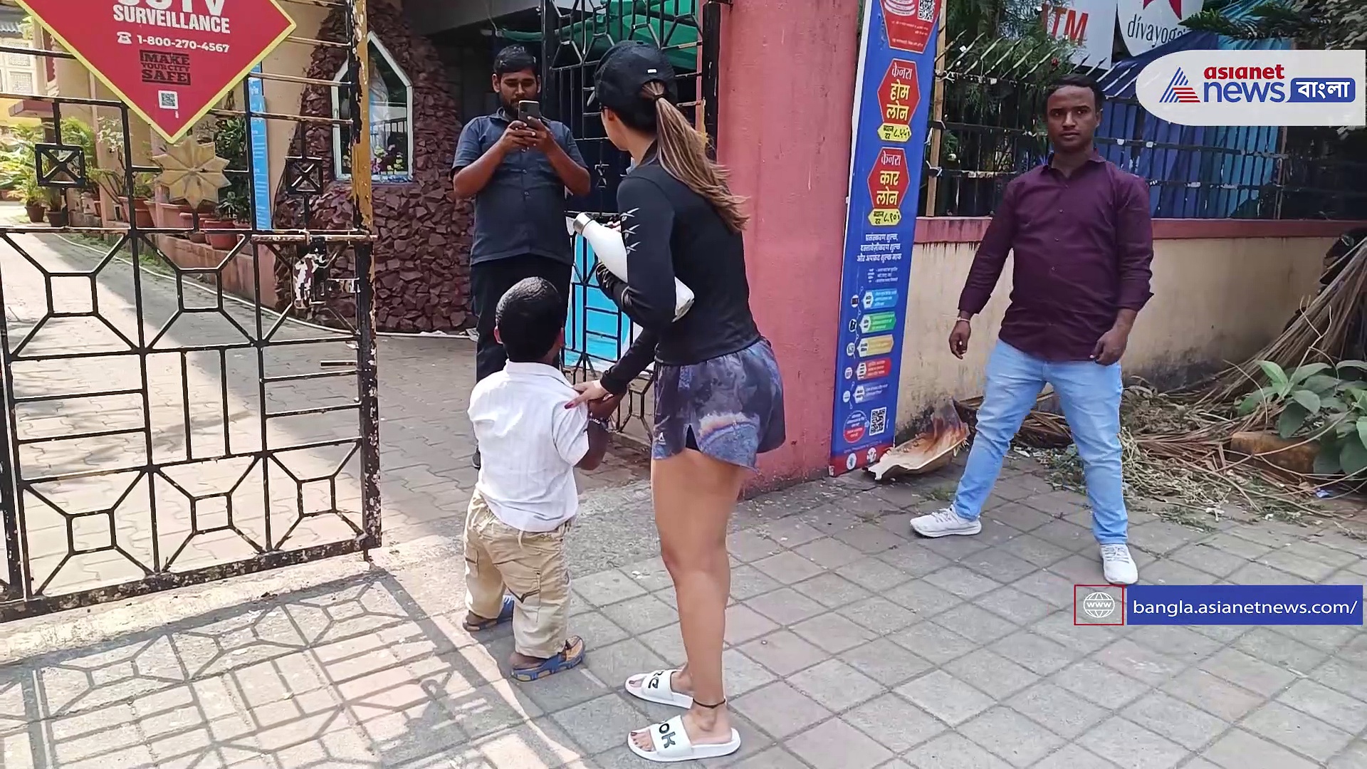 জাহ্নবী,মালাইকা থেকে  বিরাট-অনুস্কা, দেখুন আপনার পছন্দের তারকাকে বলিউড মশালায়