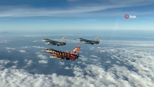 Türk uçakları ile NATO'ya ait E-3A AWACS tarafından uçuş görevi icra edildi