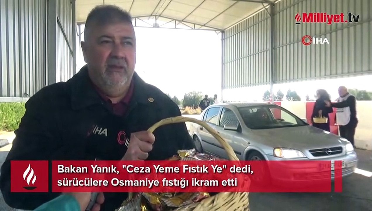 Bakan Yanık sürücülere Osmaniye fıstığı ikram etti