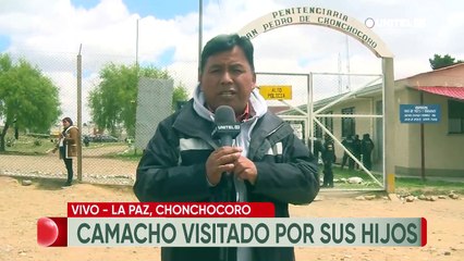 Hijos de Camacho visitan al gobernador cruceño en Chonchocoro este jueves