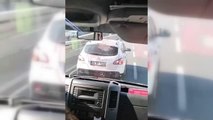Esenler'de ambulansa yol vermeyen sürücüye para cezası kesildi