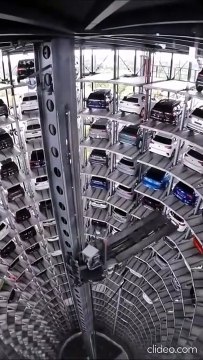Ce parking automatique est génial