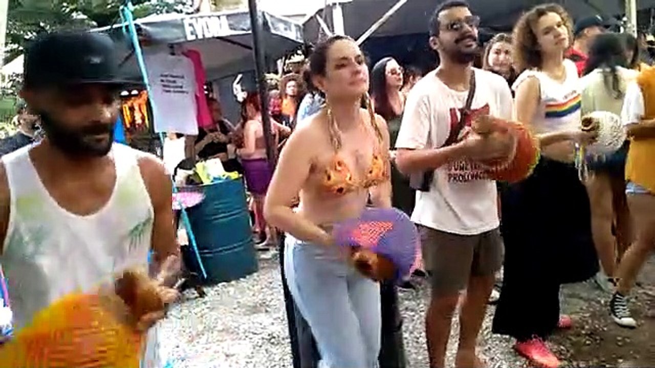 Blocos de Carnaval animam fim de semana em BH