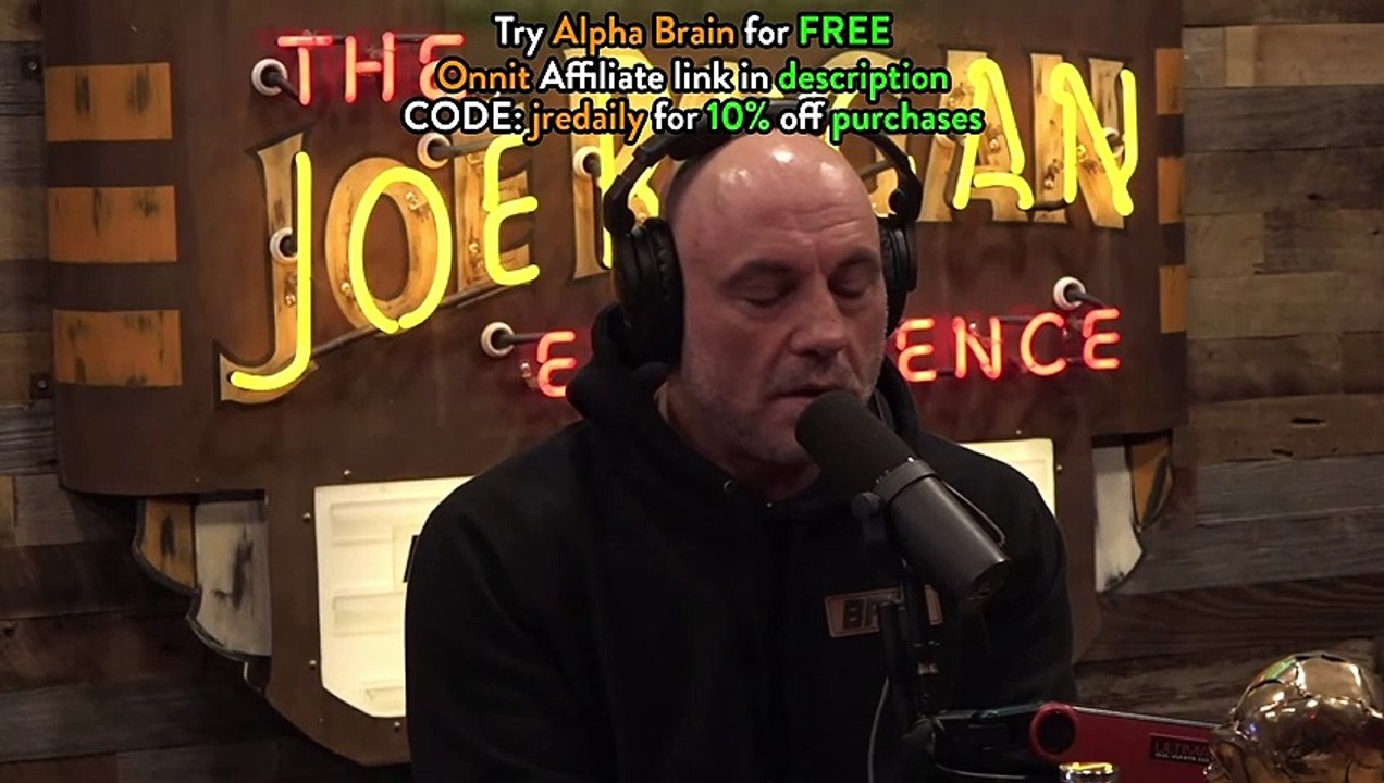 Joe Rogan: Will TRUMP RETURN To Twitter?? Is He Even Allowed?