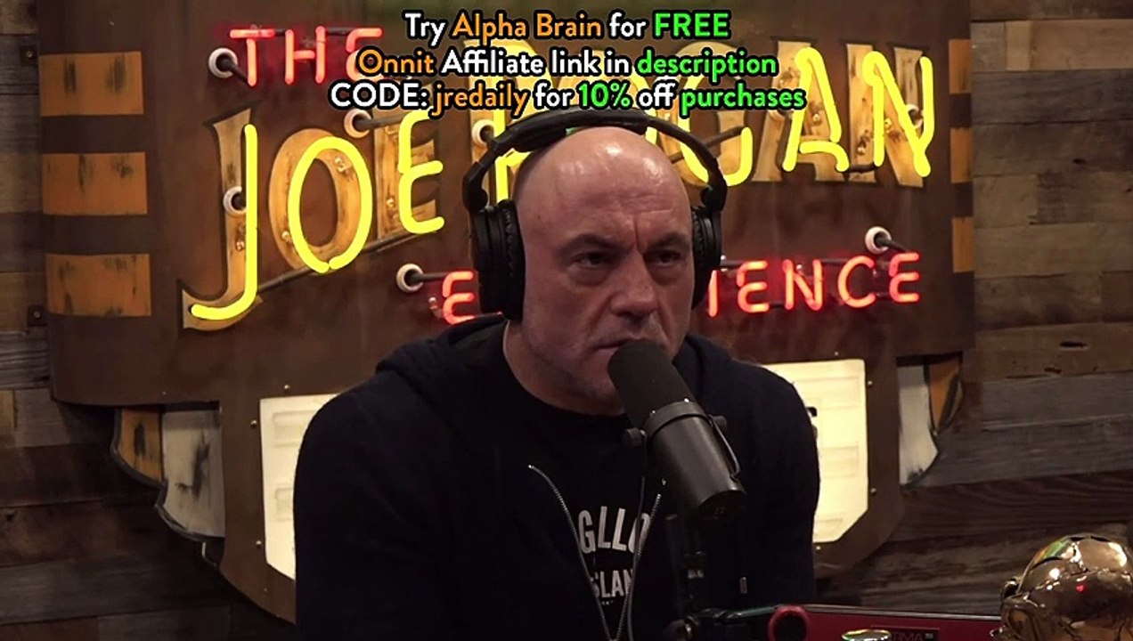 Joe Rogan: Are NUCLEAR Weapons A Threat From Russia? Should We Be Worried?!