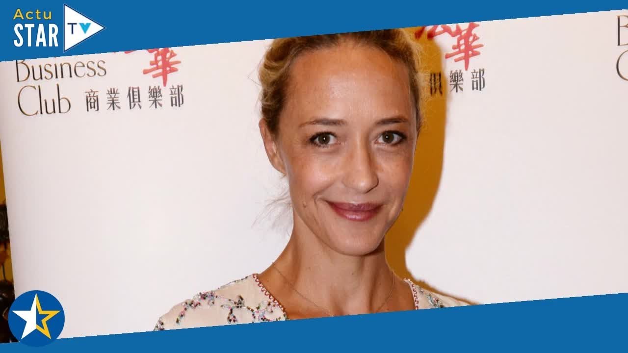 "Un défi à l'approche de mes 50 ans" : Hélène de Fougerolles sur sa métamorphose physique, pas toujo