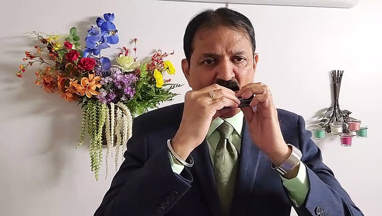 Chupnewale saamne aa-Film Tumsa Nahi Dekha 1957-Vintage Song on Harmonica Live Performance by Mukund Kamdar