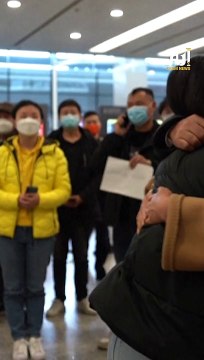 الصين تسدل الستار على سياسة صفر كورونا وتعيد فتح حدودها