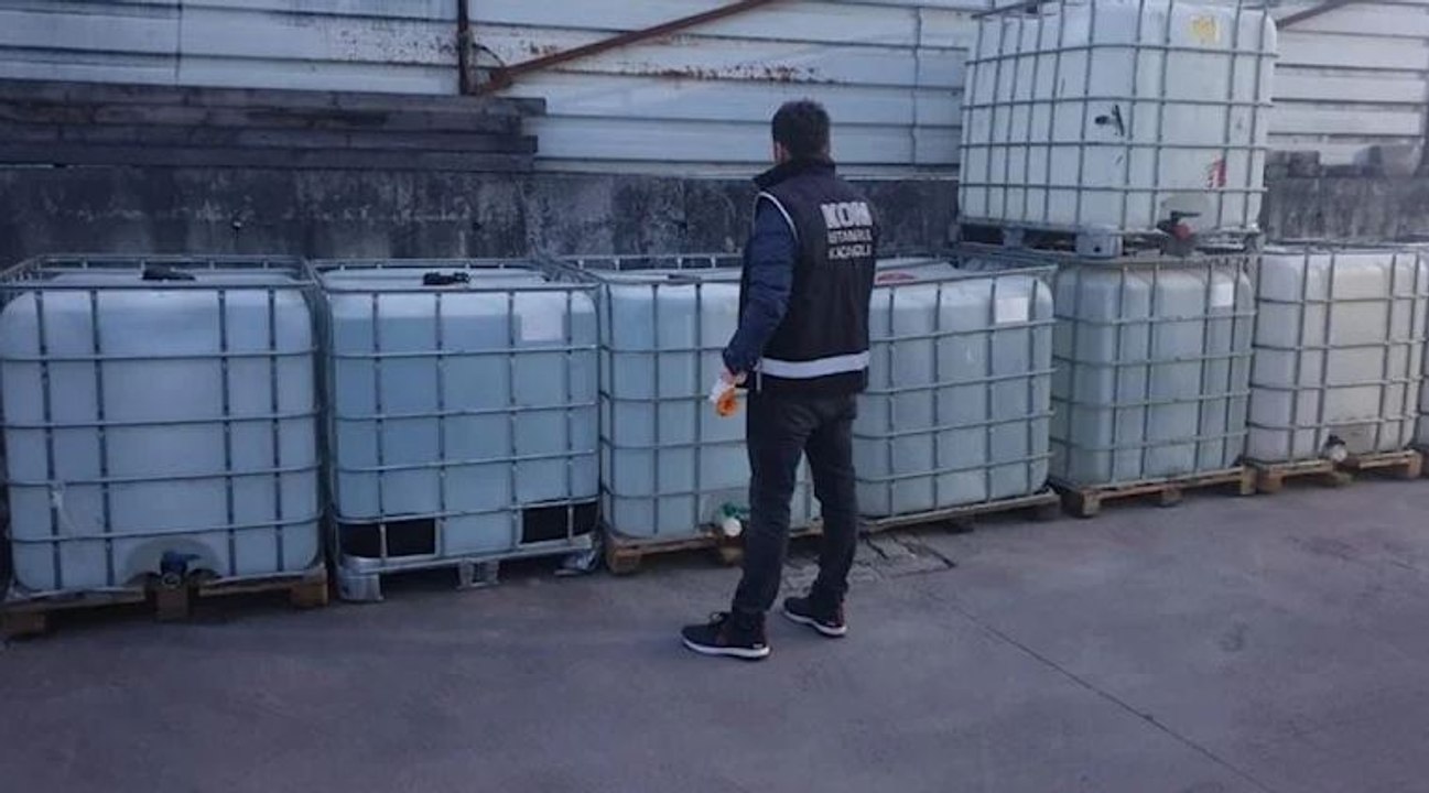 İstanbul’da 126 ton sahte içki ele geçirildi