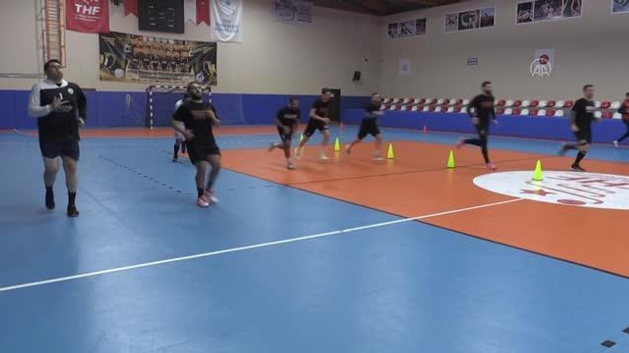 Hatay Büyükşehir Belediyespor Erkek Hentbol Takımı, sezonu yenilgisiz bitirme peşinde
