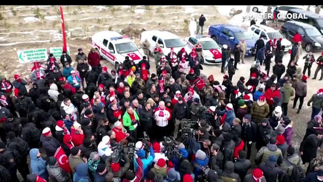 Binlerce kişi eksi 12 derecede Sarıkamış şehitleri için yürüdü