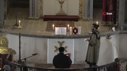 Surp Giragos Ermeni Kilisesi'nde 8 yıl sonra ilk Noel ayini