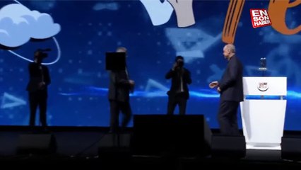 Cumhurbaşkanı Erdoğan’ın “Duyanlara duymayanlara” performansı