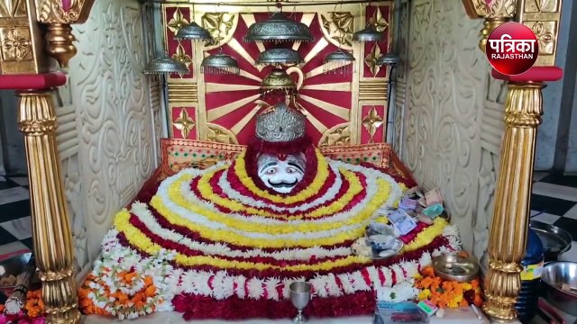165 साल पुराने मंदिर में पतंगों की झांकी, भक्तों ने पाई पौष बड़ा प्रसादी