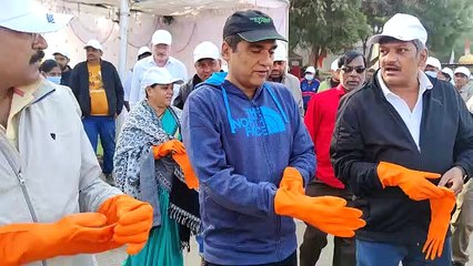 Why did the MP-Collector pick up the shovels